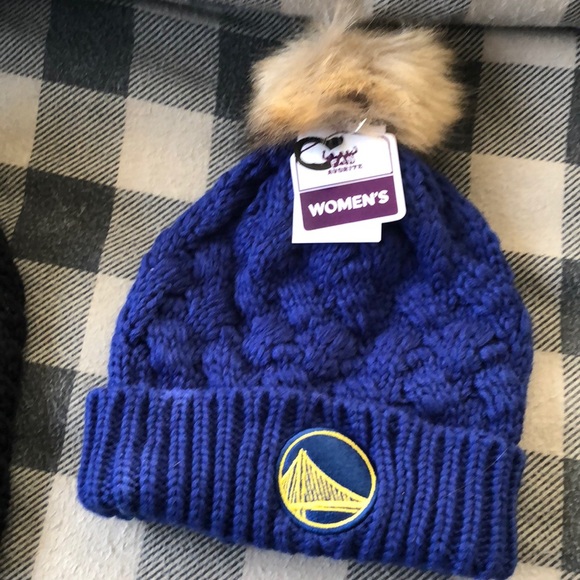 NBA Accessories - Golden state warriors beanie with Pom Pom
